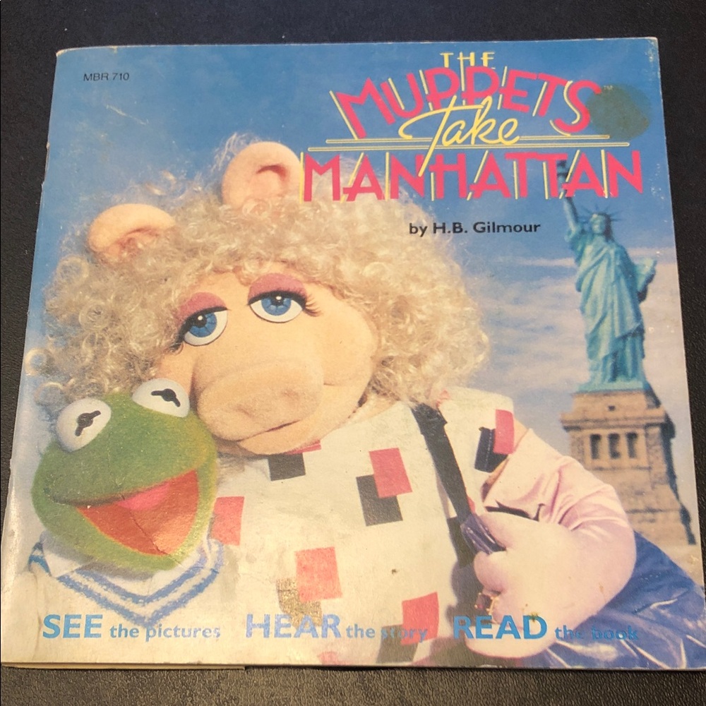 The Muppets Take Manhattan Vintage Picture Book - Miss Piggy & Kermit